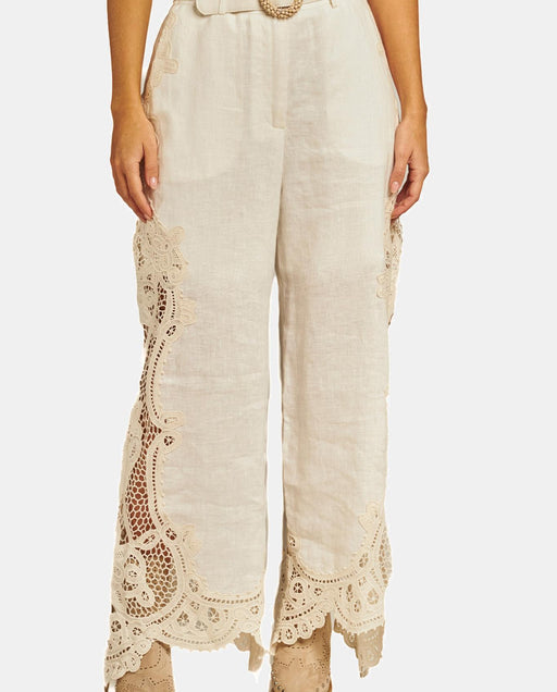 PANTALÓN BORDADO CON CINTURÓN