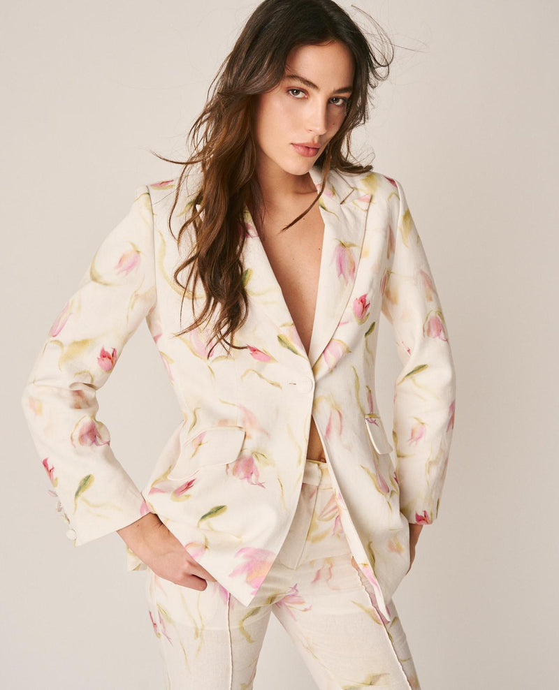 BLAZER COM PORMENORES ESTAMPADOS