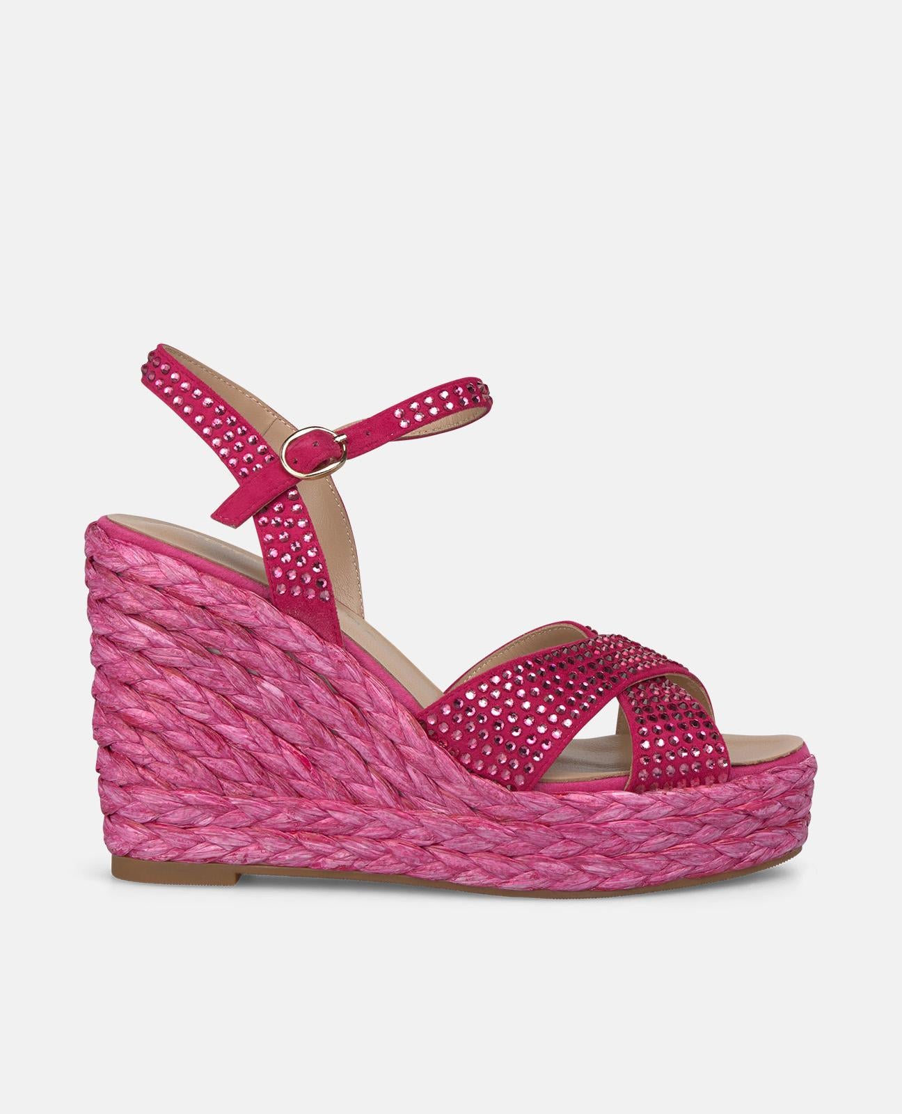 CUNHA ENTRANÇADA COM STRASS