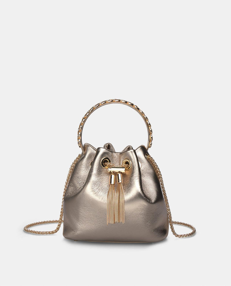 HANDTASCHE MIT STRASSBESETZTEM GRIFF