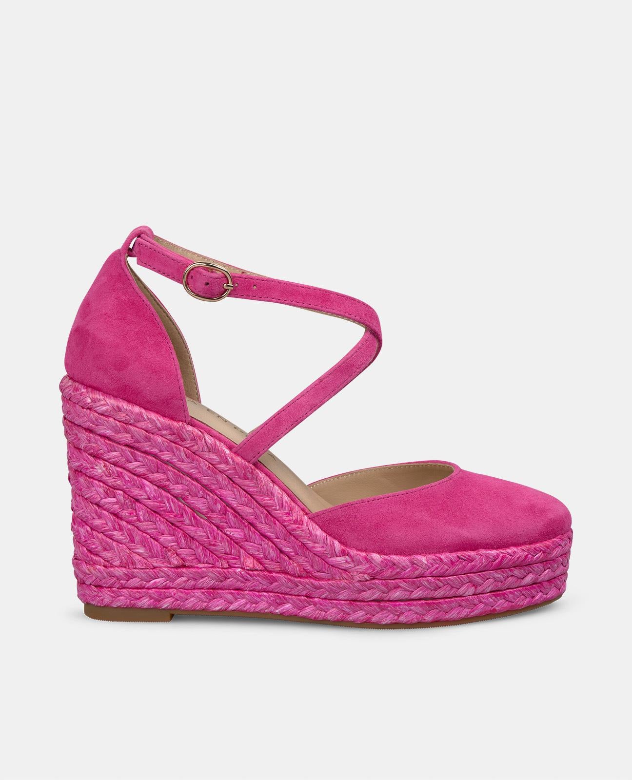 CUÑA ALTA CON TIRAS CRUZADAS