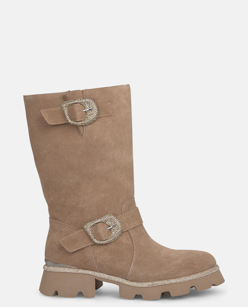 BOTA TRACK COM FIVELAS