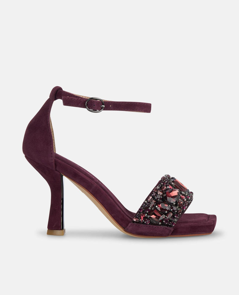 SANDALIA TACÓN TIRA JOYA