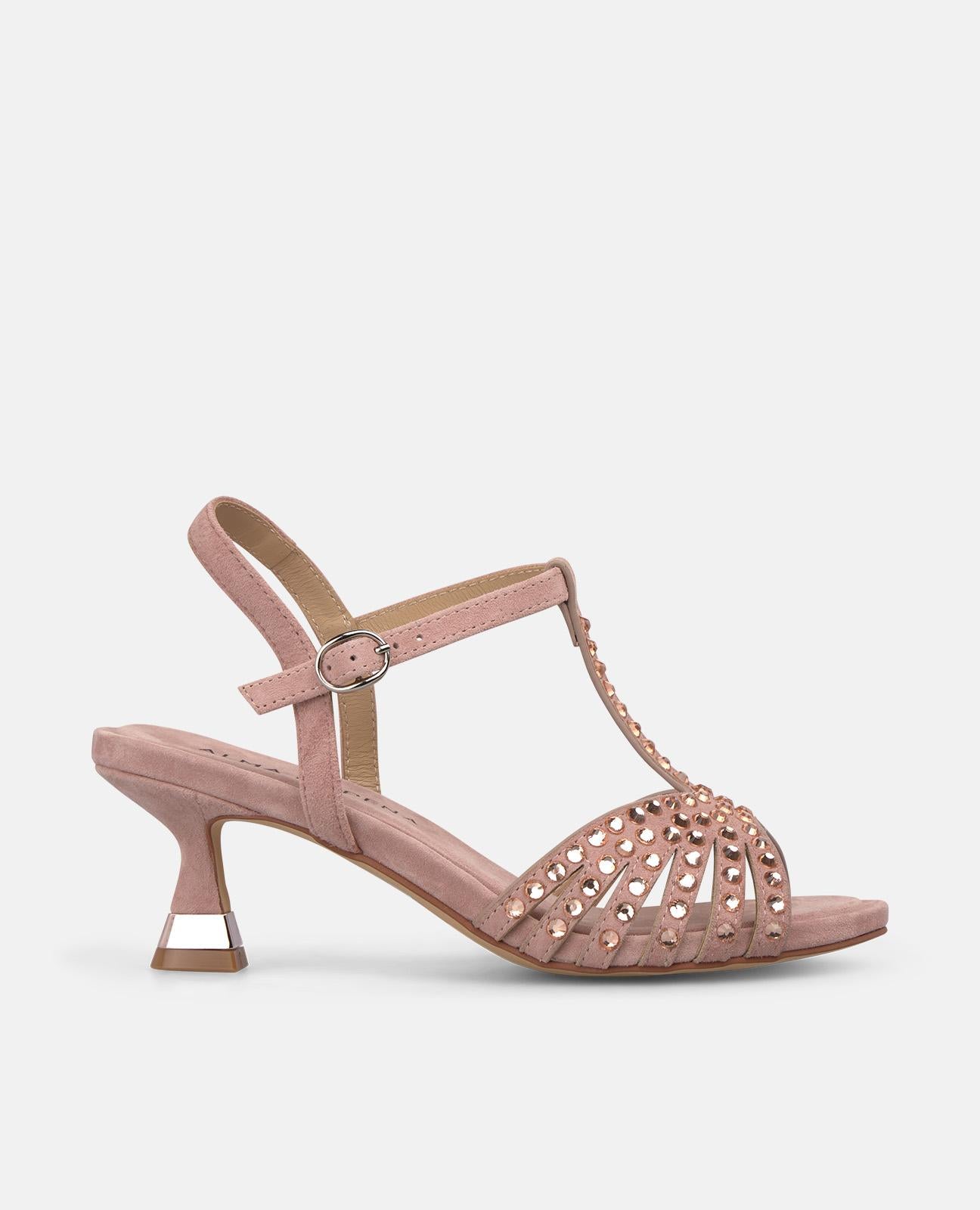 SANDALIA CON TIRAS Y PEDRERIA