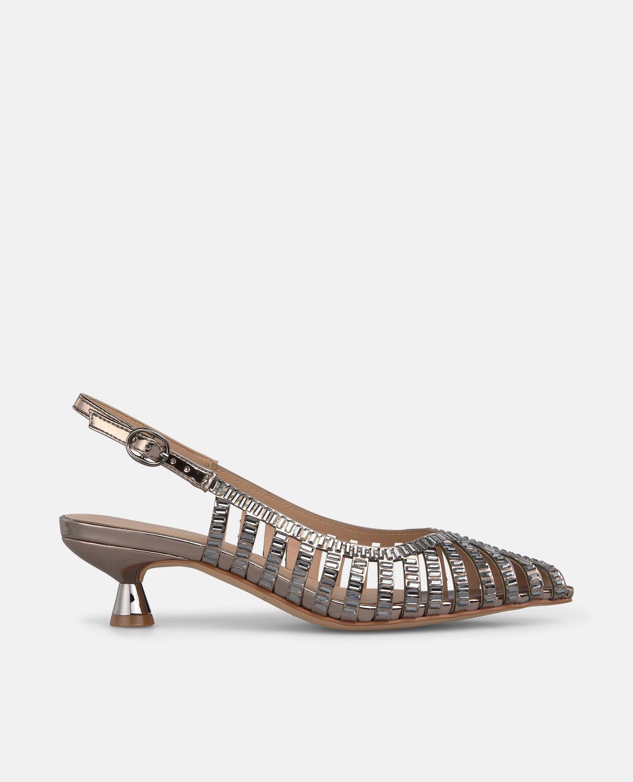 KITTEN HEEL SLIP-ON SHOE