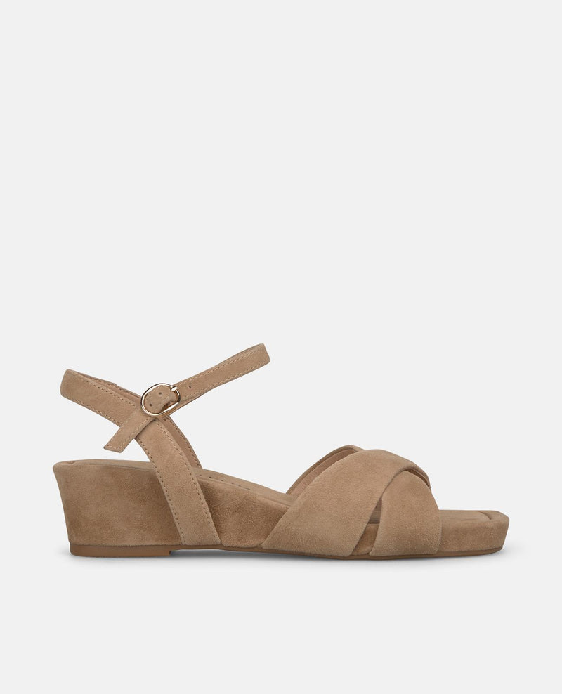 SANDALIA PLATAFORMA TIRA CRUZADA