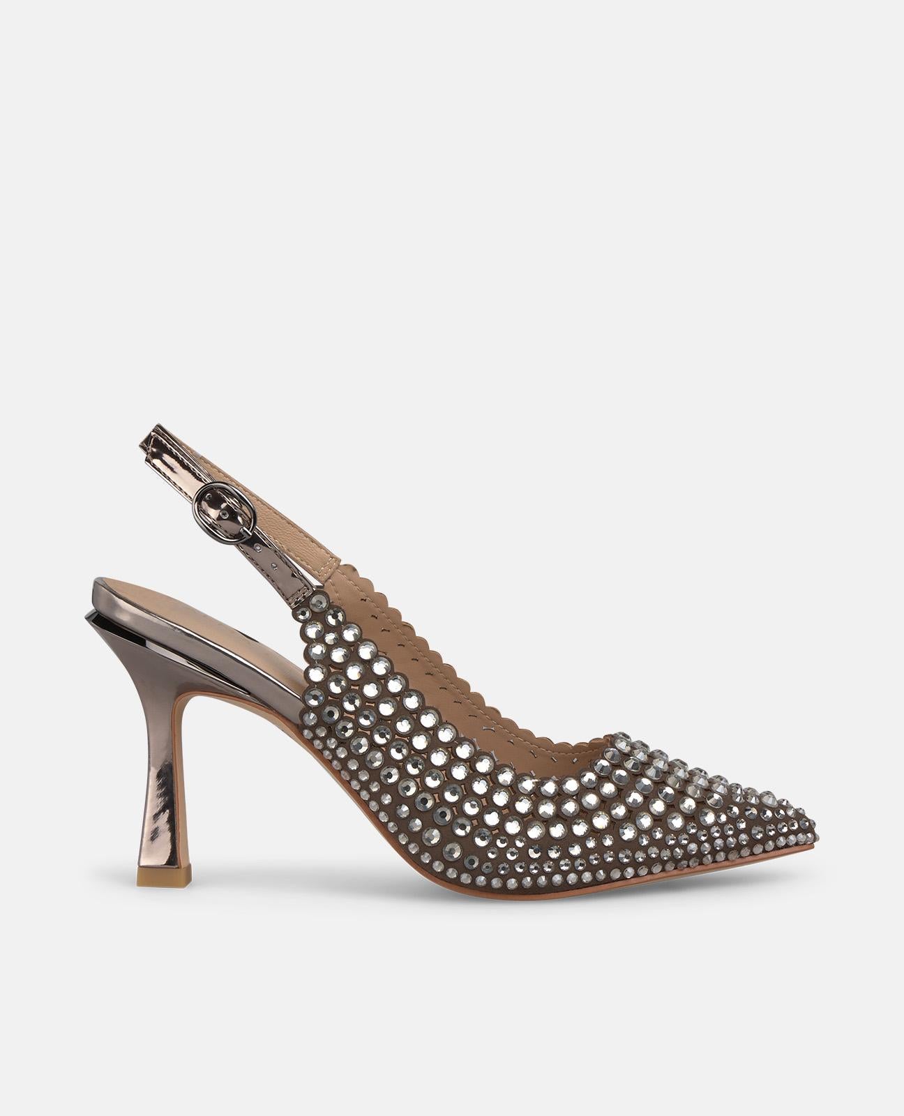 ZAPATO CON PEDRERÍA TACÓN