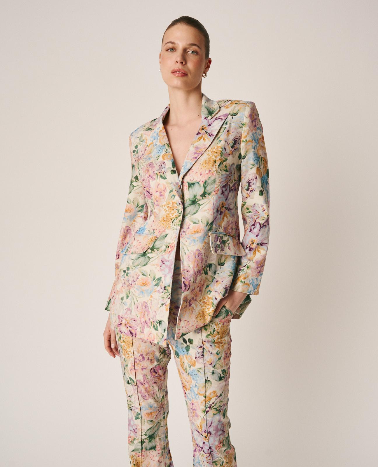 PRINTED BLAZER DETAILS