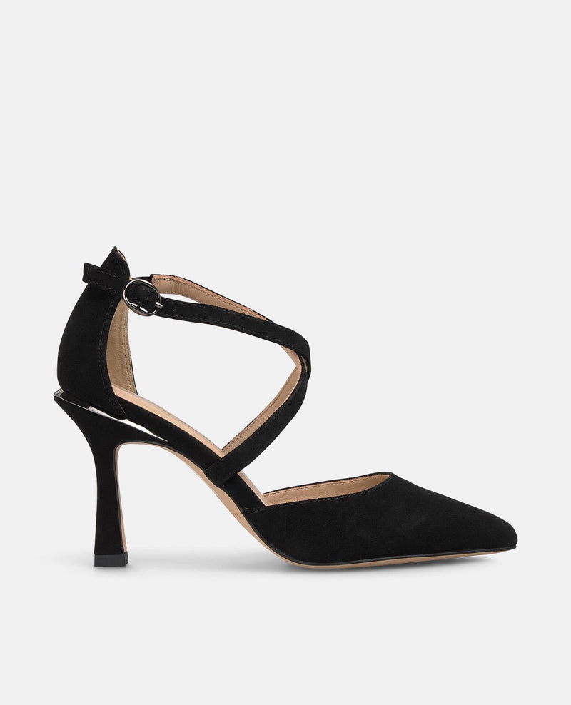 SCHUH MIT GEKREUZTEN ABSÄTZEN