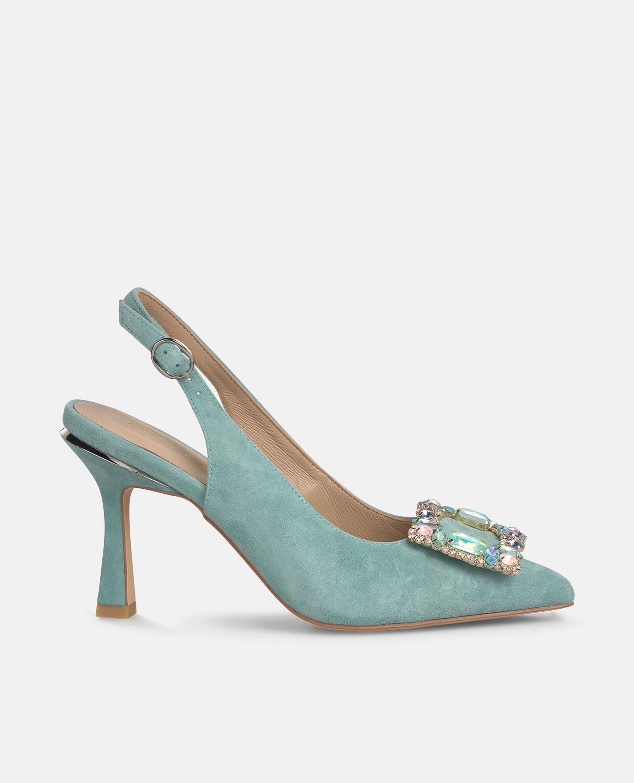 FLAT HEELED SHOE WITH MULTICOLORED STONE BUCKLE