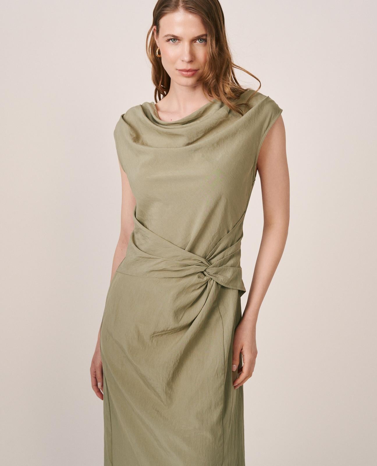 VESTIDO CUELLO DRAPEADO