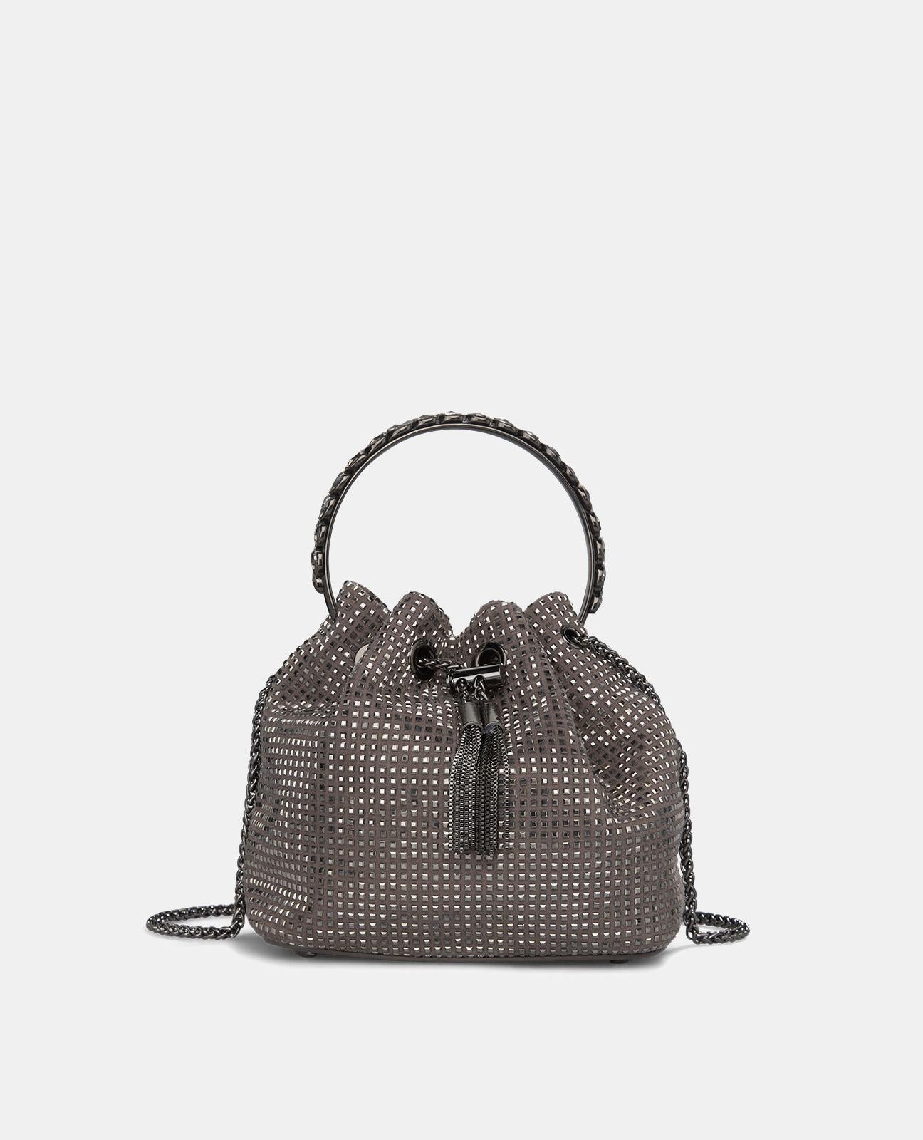 SACO DE BOWLER COM STRASS E PORMENOR DE PENDENTE