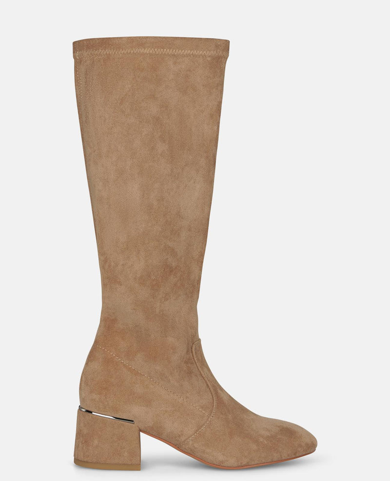 HIGH-HEELED BOOTS