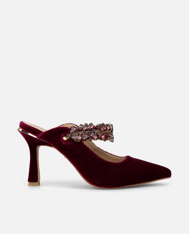 ZAPATO DE TACÓN DESTALONADO DE TERCIOPELO