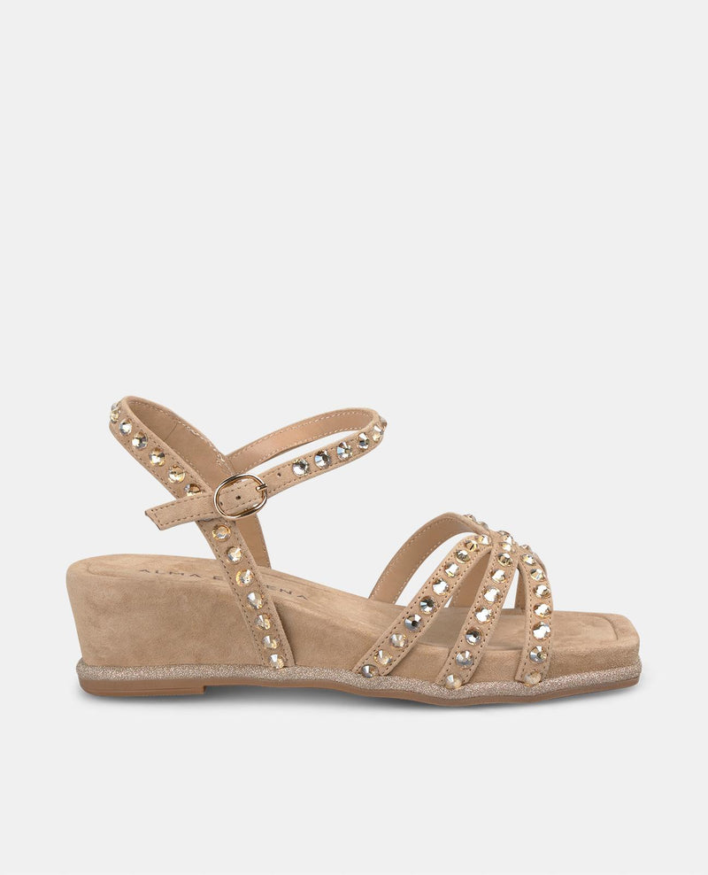 SANDALIA CUÑA MEDIA DETALLES