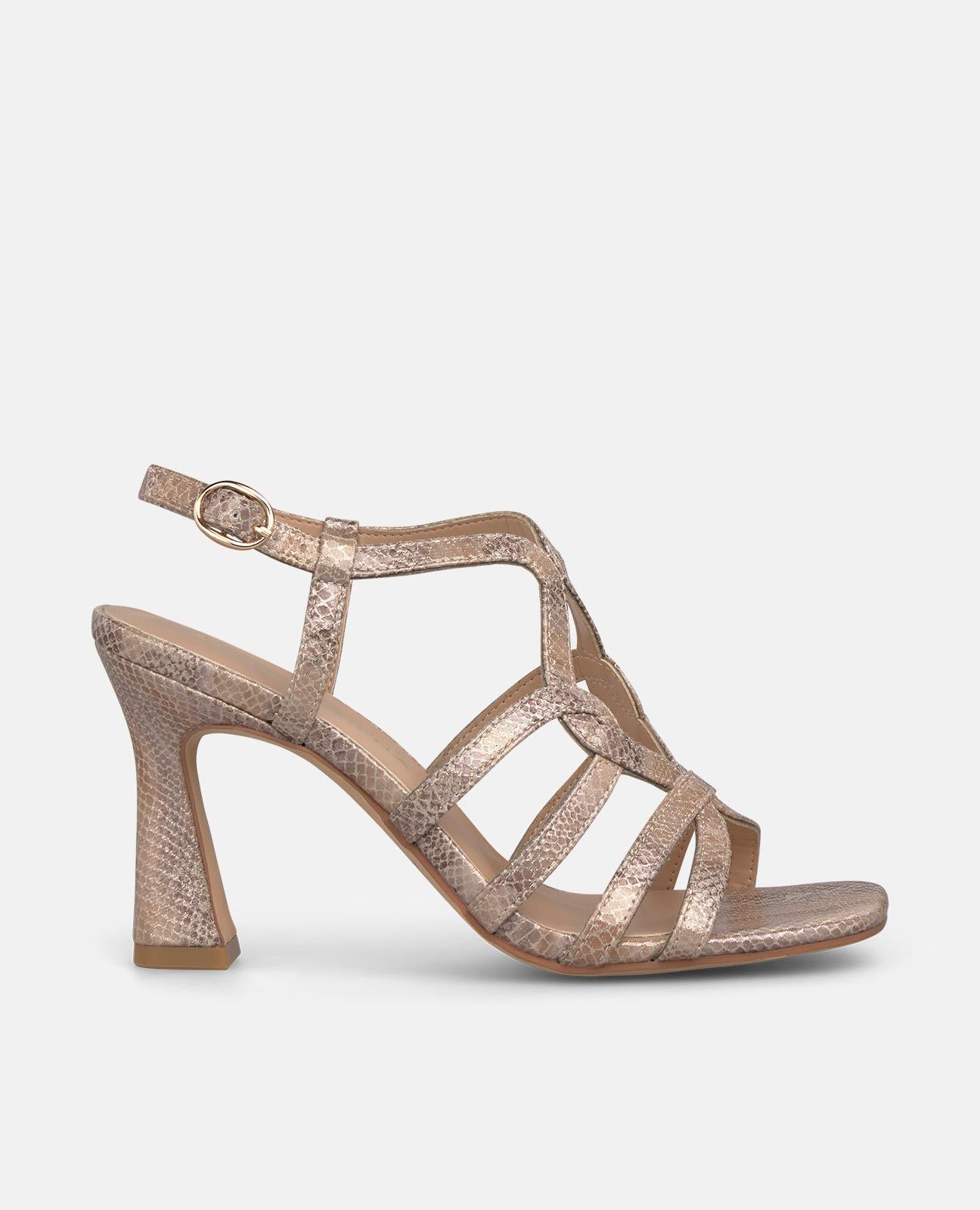 SANDALIA MEDIA MULTITIRAS