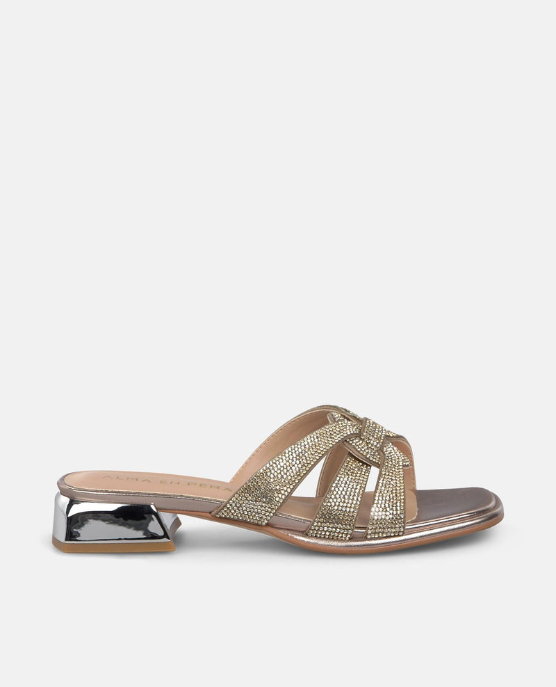 SANDALIA PLANA TRIPLE TIRAS