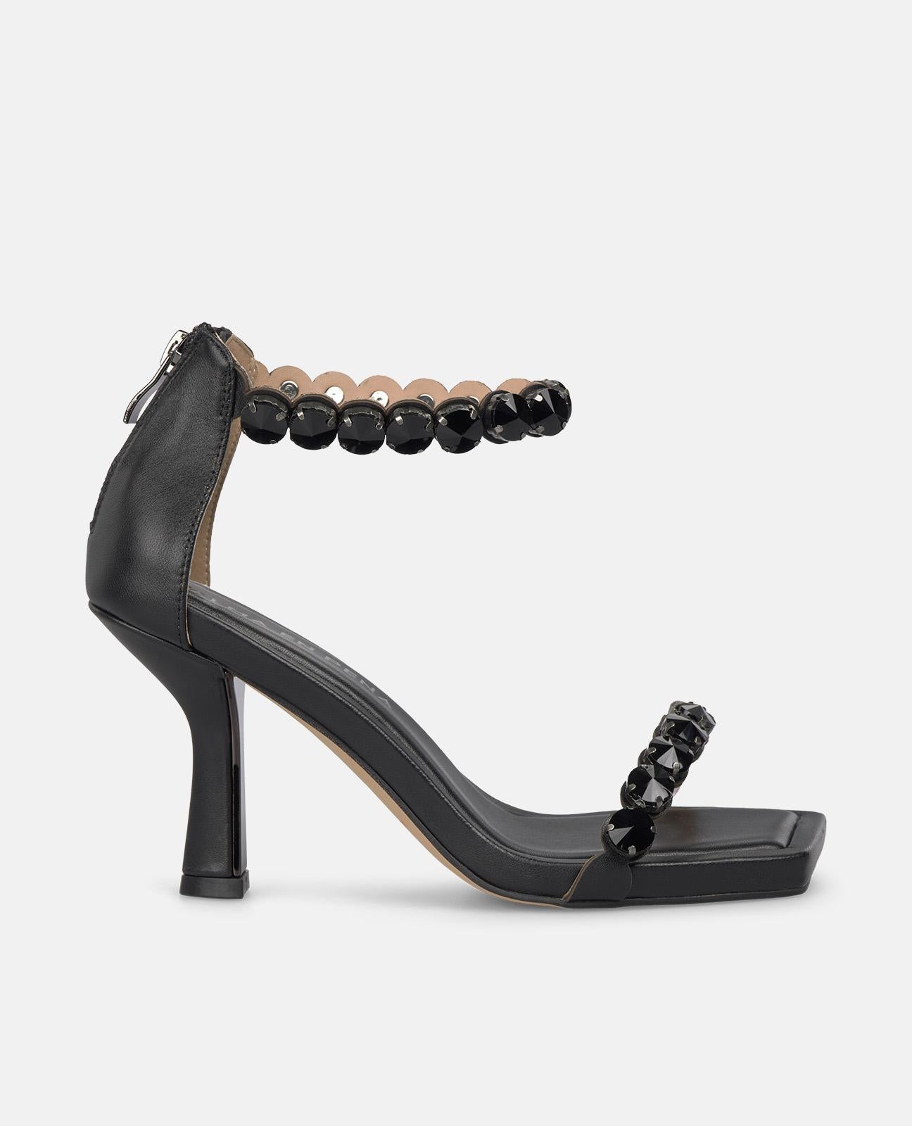 SANDALIA TACÓN CON PULSERA