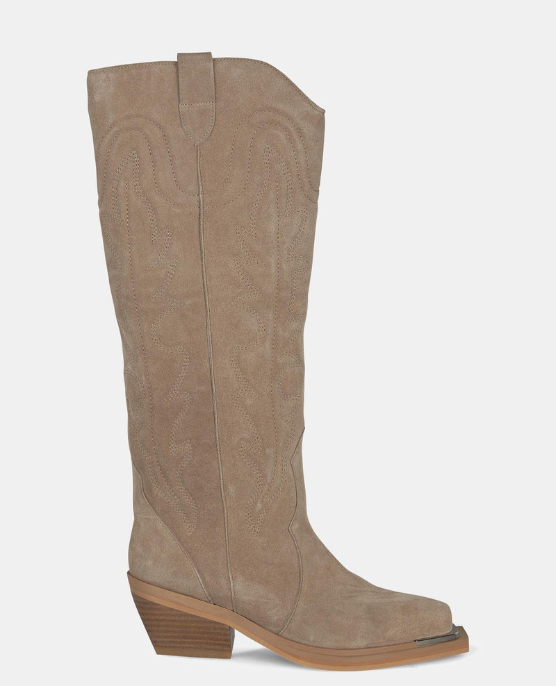 BESTICKTER STIEFEL MIT WEITEM SCHAFT