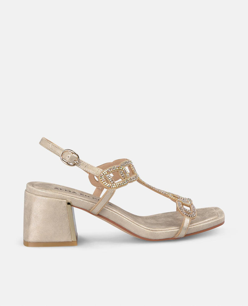 SANDÁLIA COM STRASS