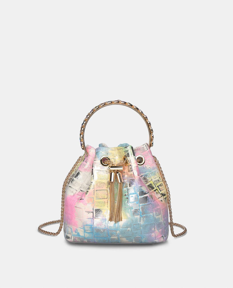 HANDTASCHE MIT STRASSBESETZTEM GRIFF