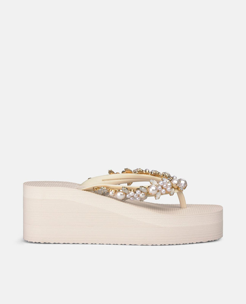 PORMENORES DE PÉROLAS EM FLIP FLOP