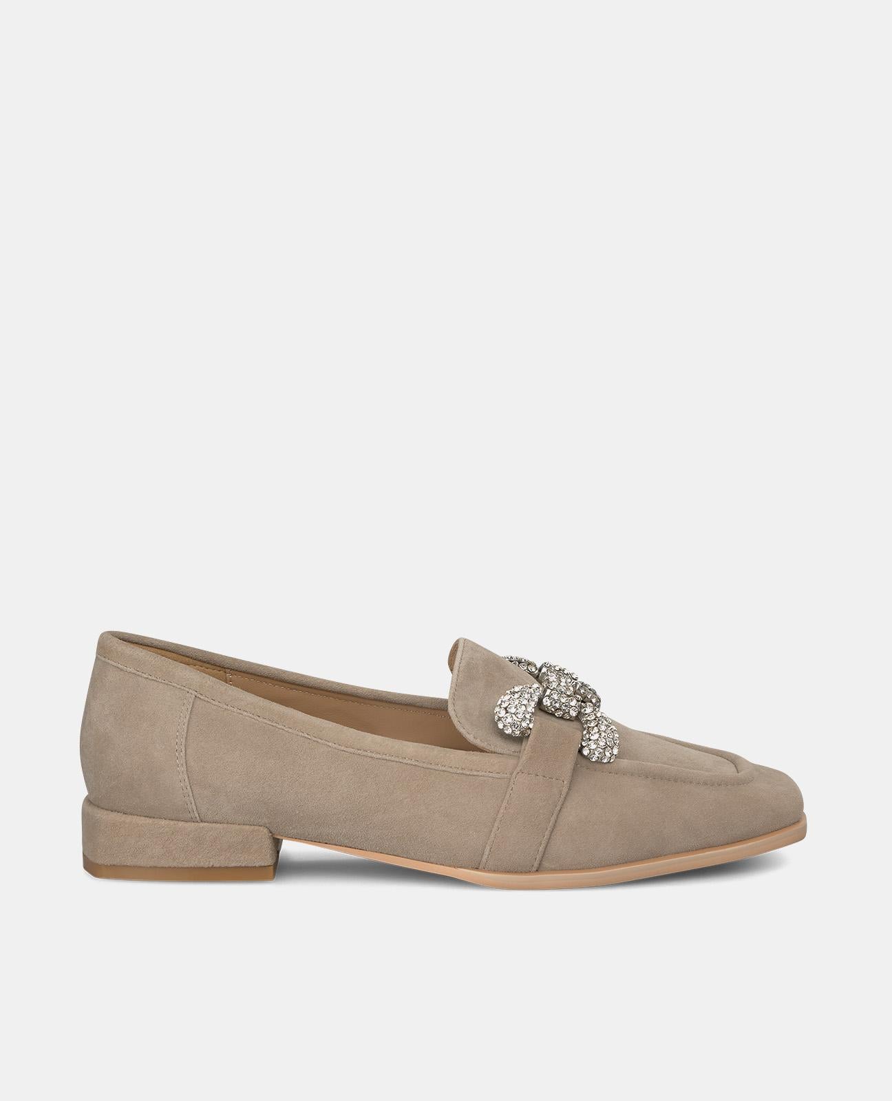 MOCASSIM DE ESTRIBO COM STRASS
