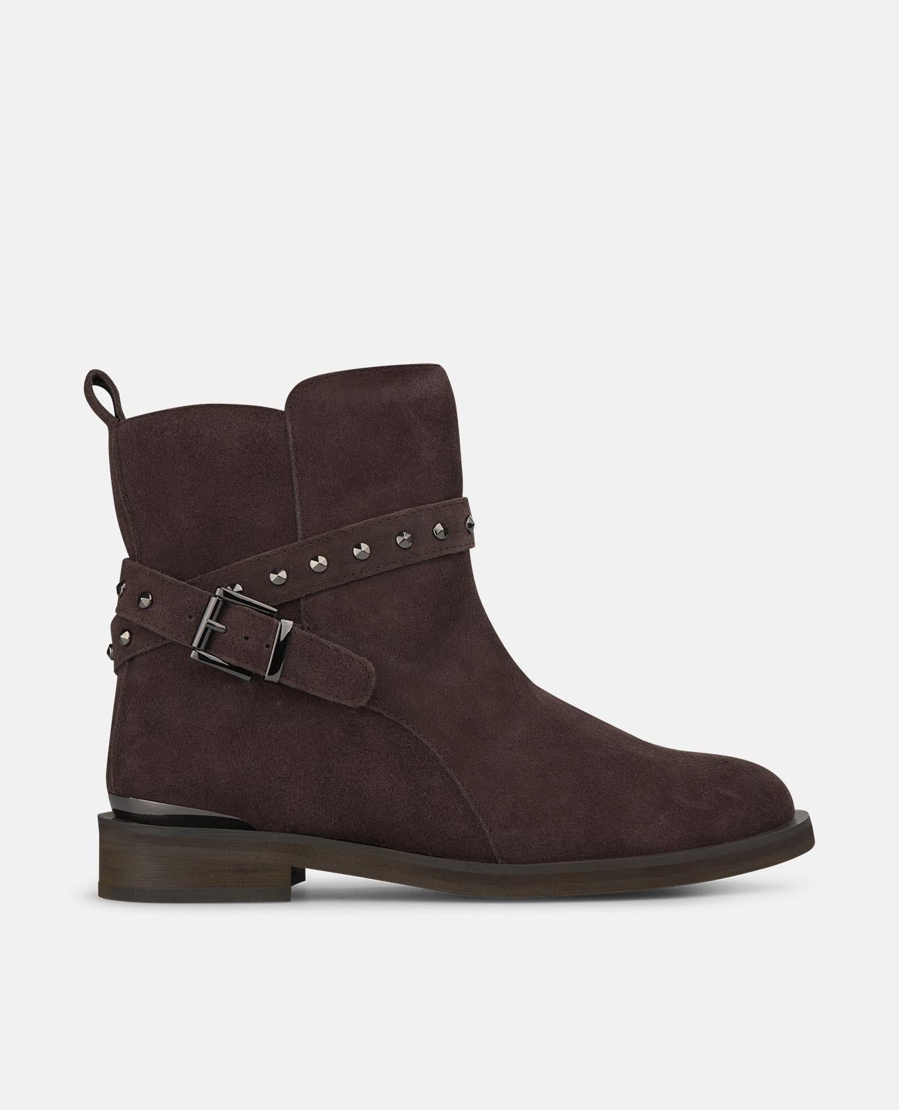 FLAT ANKLE BOOT WITH STUDS DETAILS