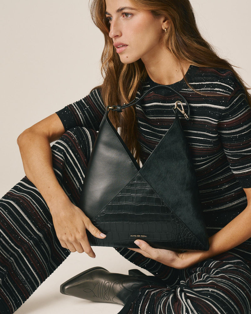 MALA TOTE EM PELE COM DESIGN GEOMÉTRICO