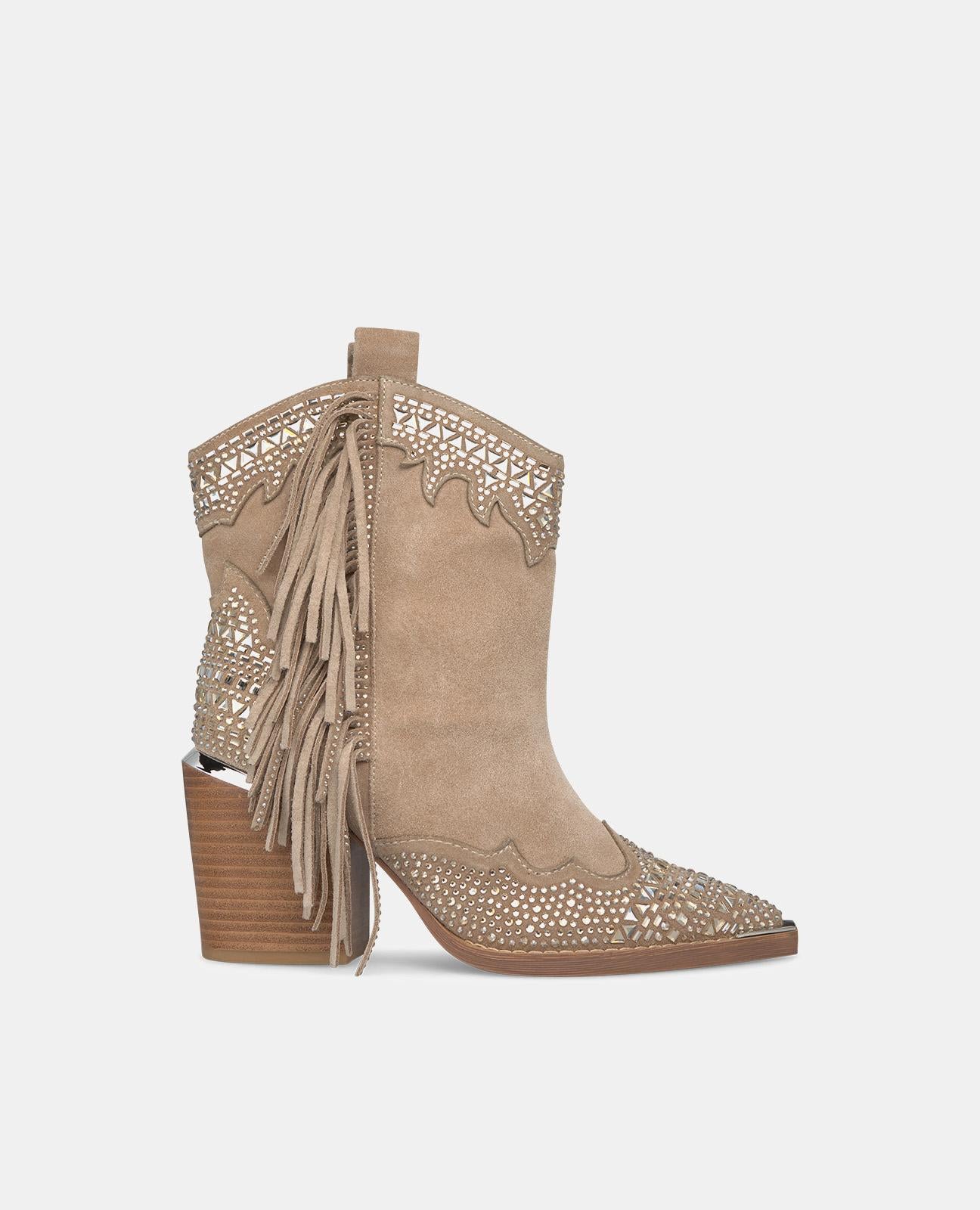 ANKLE BOOT WITH SIDE BANGS