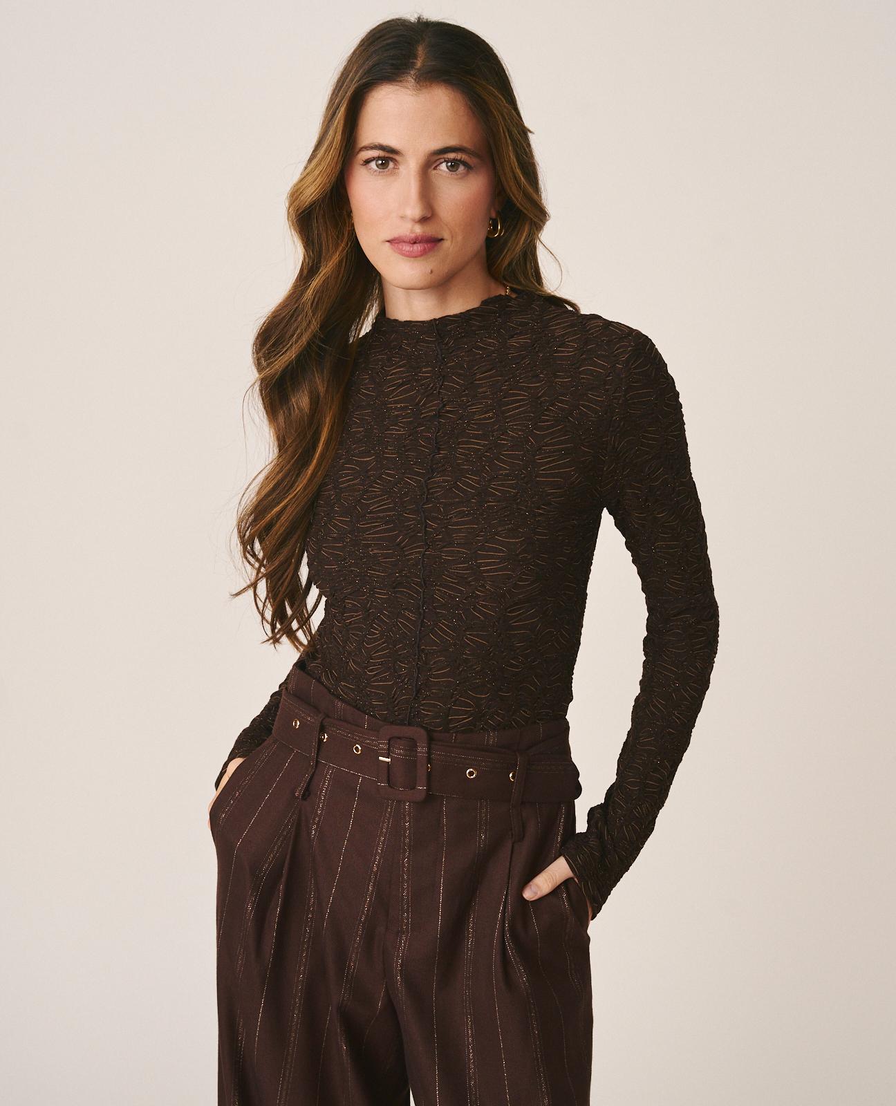 TOP TEXTURIZADO CUELLO PERKINS