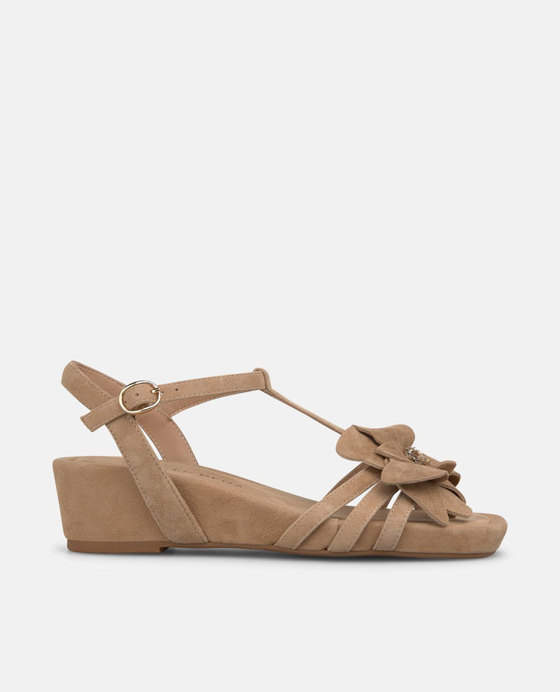 WEDGE SANDALS WITH FLORAL DETAILS