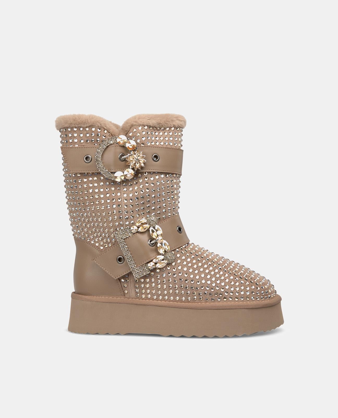 BOTTE DE CHEVILLE EN FOURRURE AVEC BOUCLES