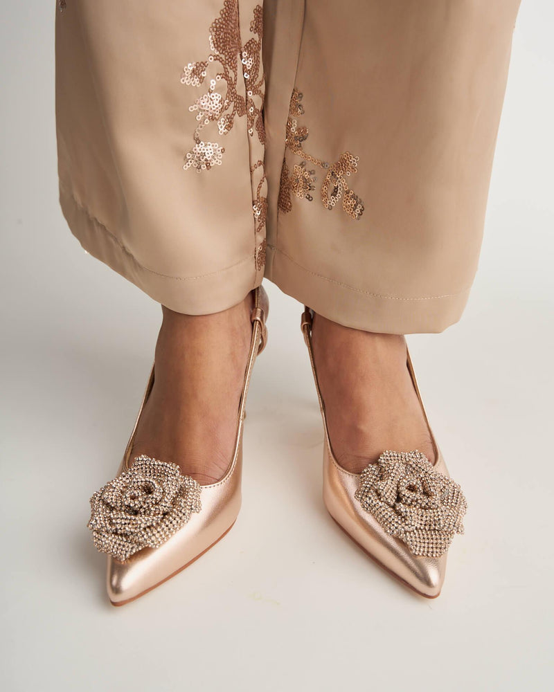 CHAUSSURE À TALON HAUT EN FORME DE FLEUR