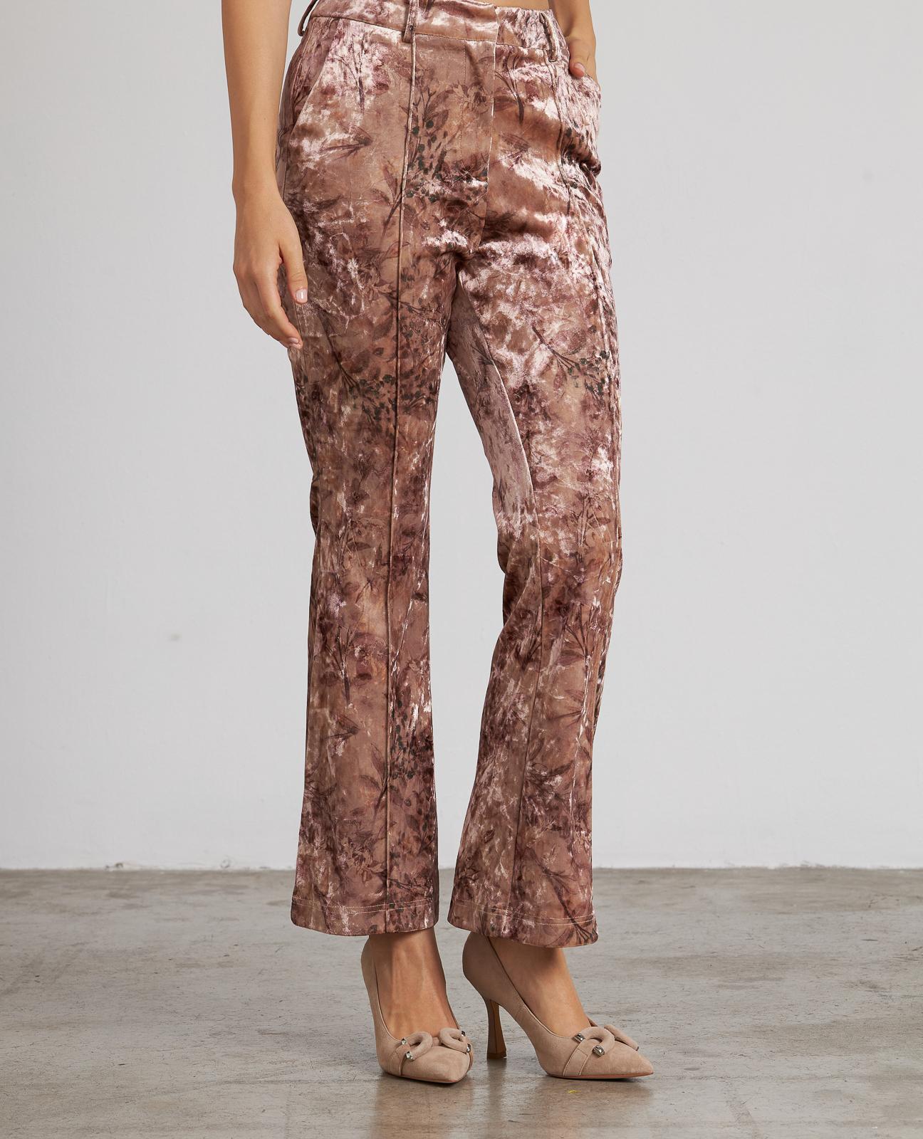 PANTALÓN FLARE TERCIOPELO