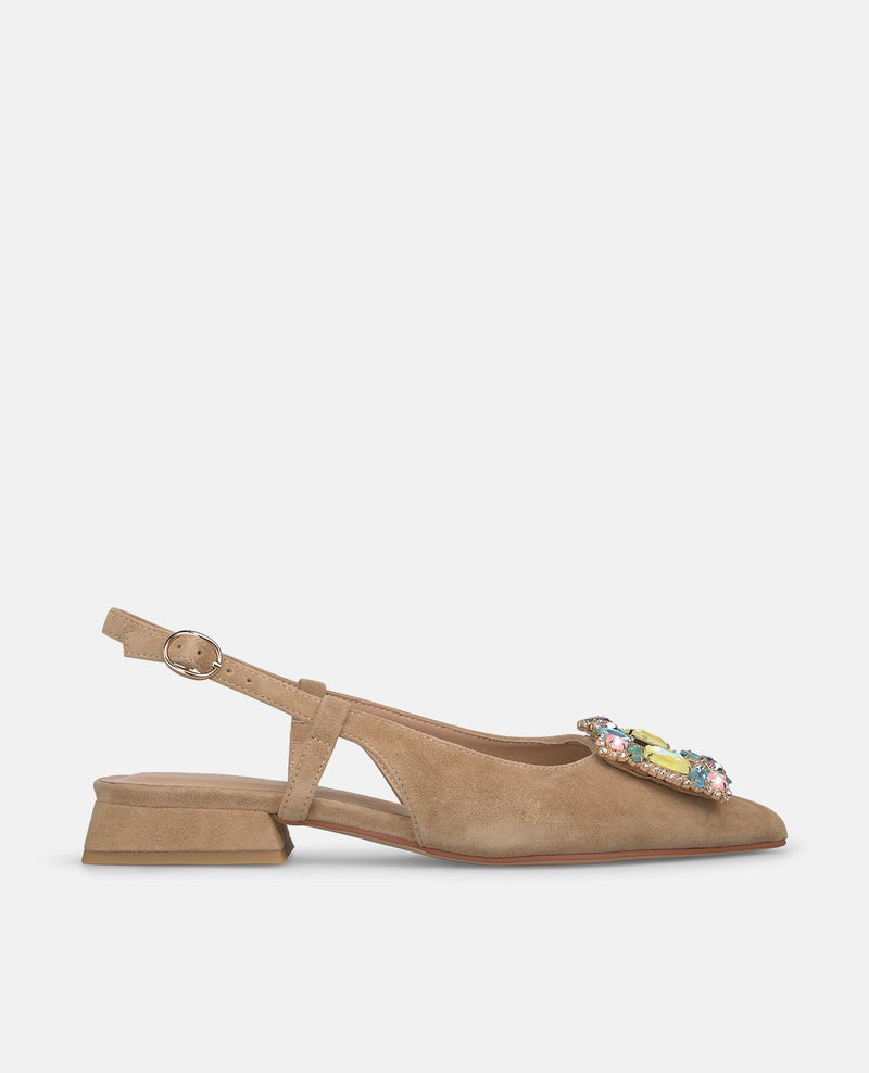 SQUARE HEEL SHOE