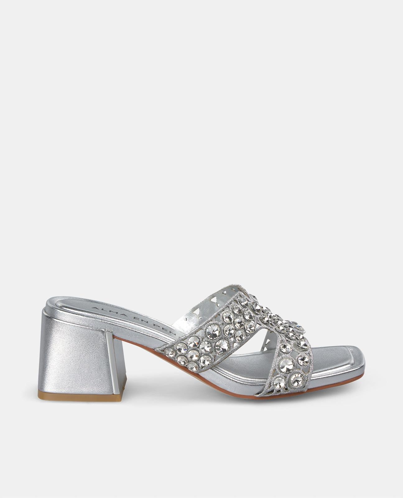 SPADE SANDAL WITH HEEL