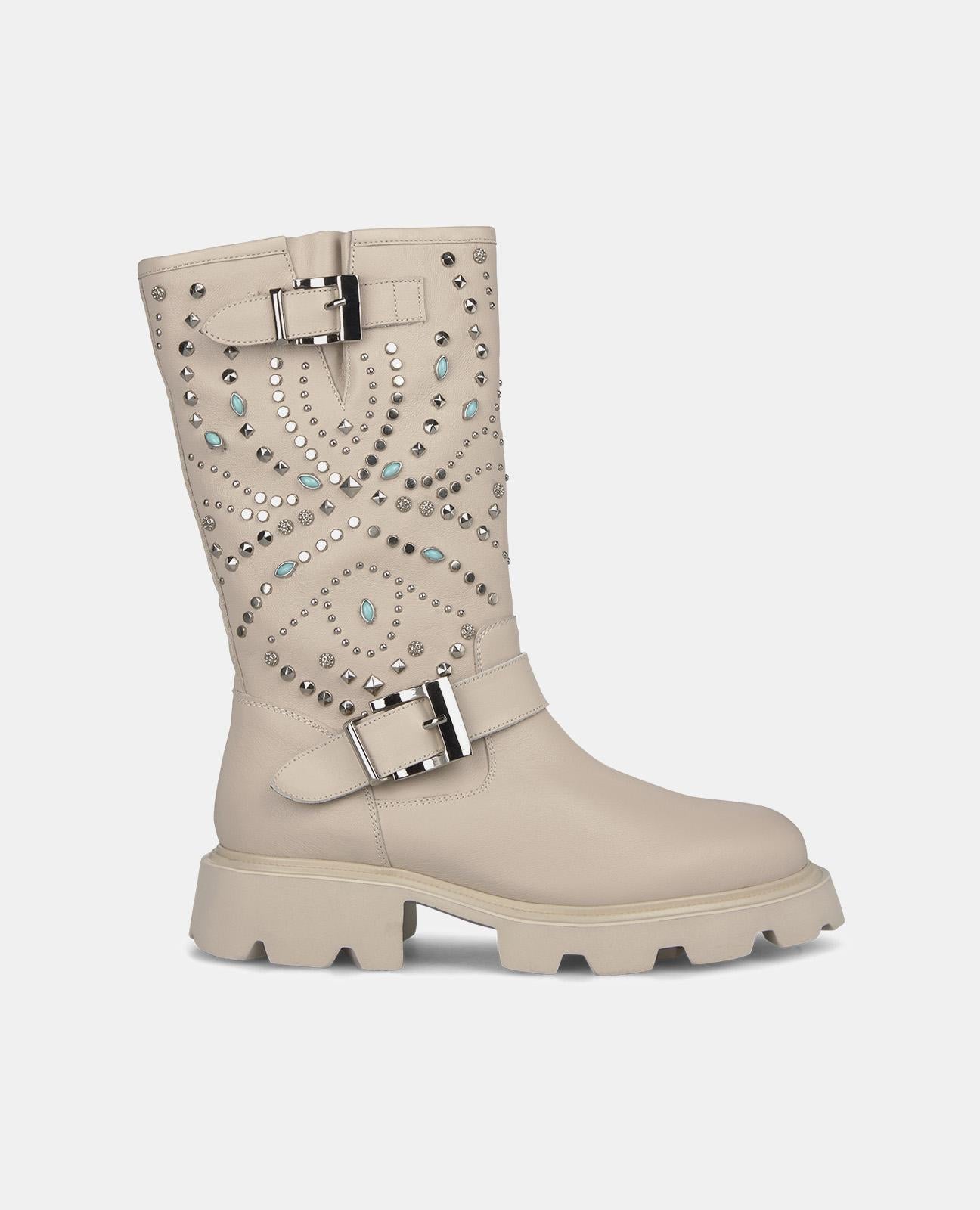 BOTTINES AVEC SEMELLE CLOUTÉE