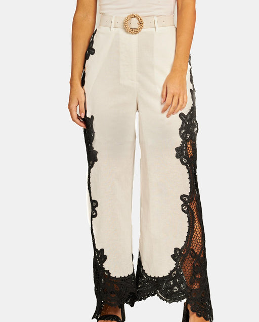 PANTALÓN BORDADO CON CINTURÓN