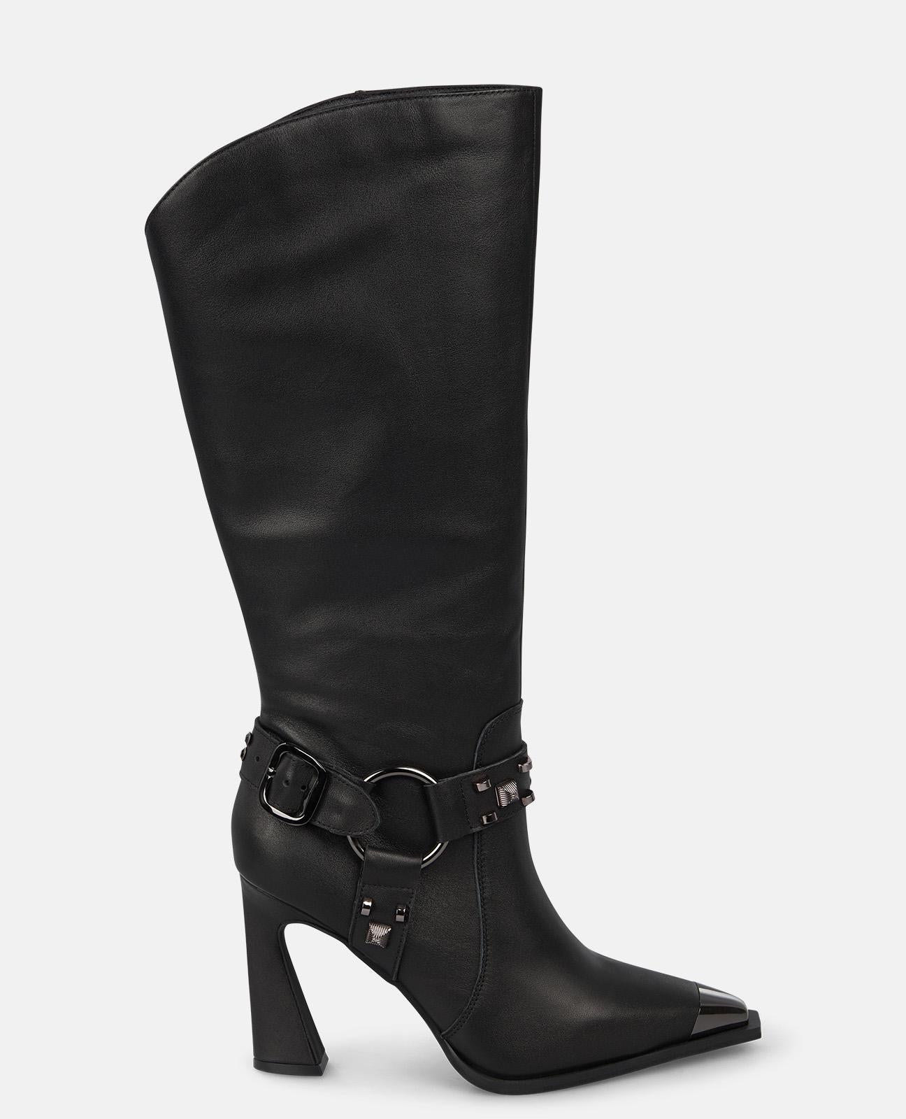 BOTA ALTA CON DETALLES METÁLICOS