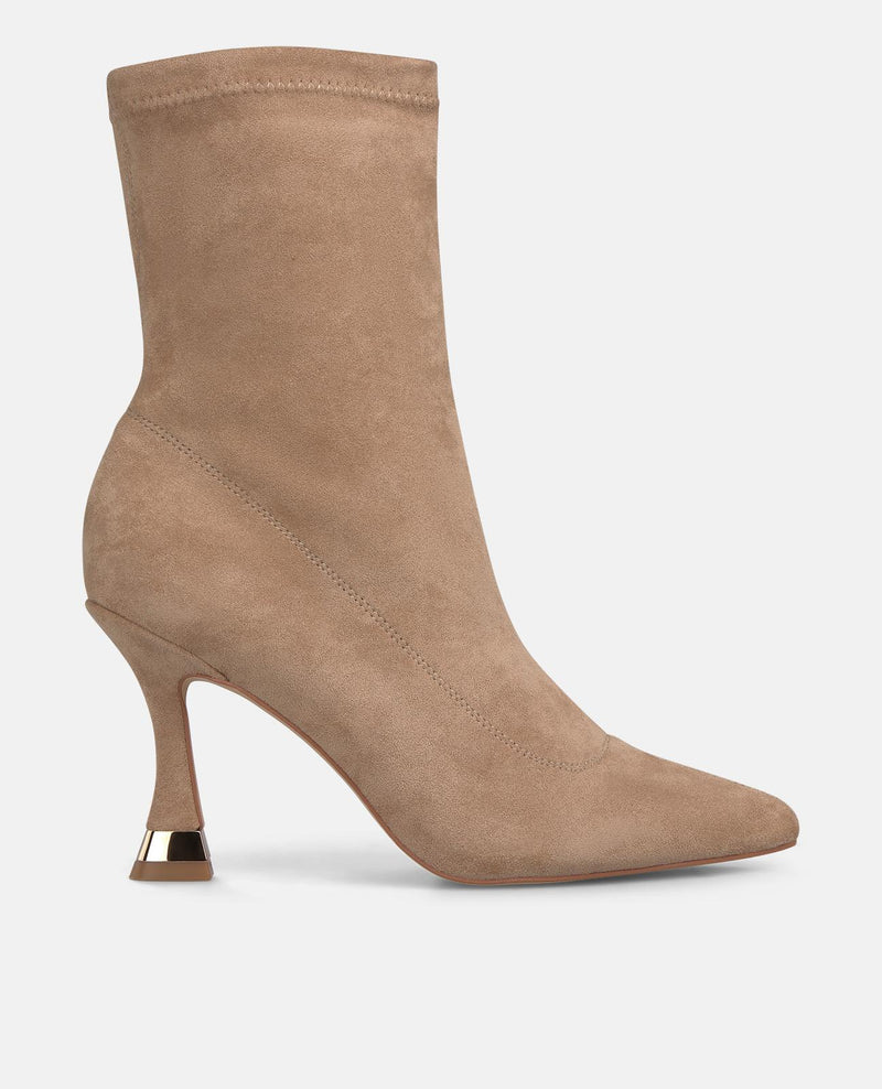 BOTÍN AJUSTADO TACÓN AGUJA