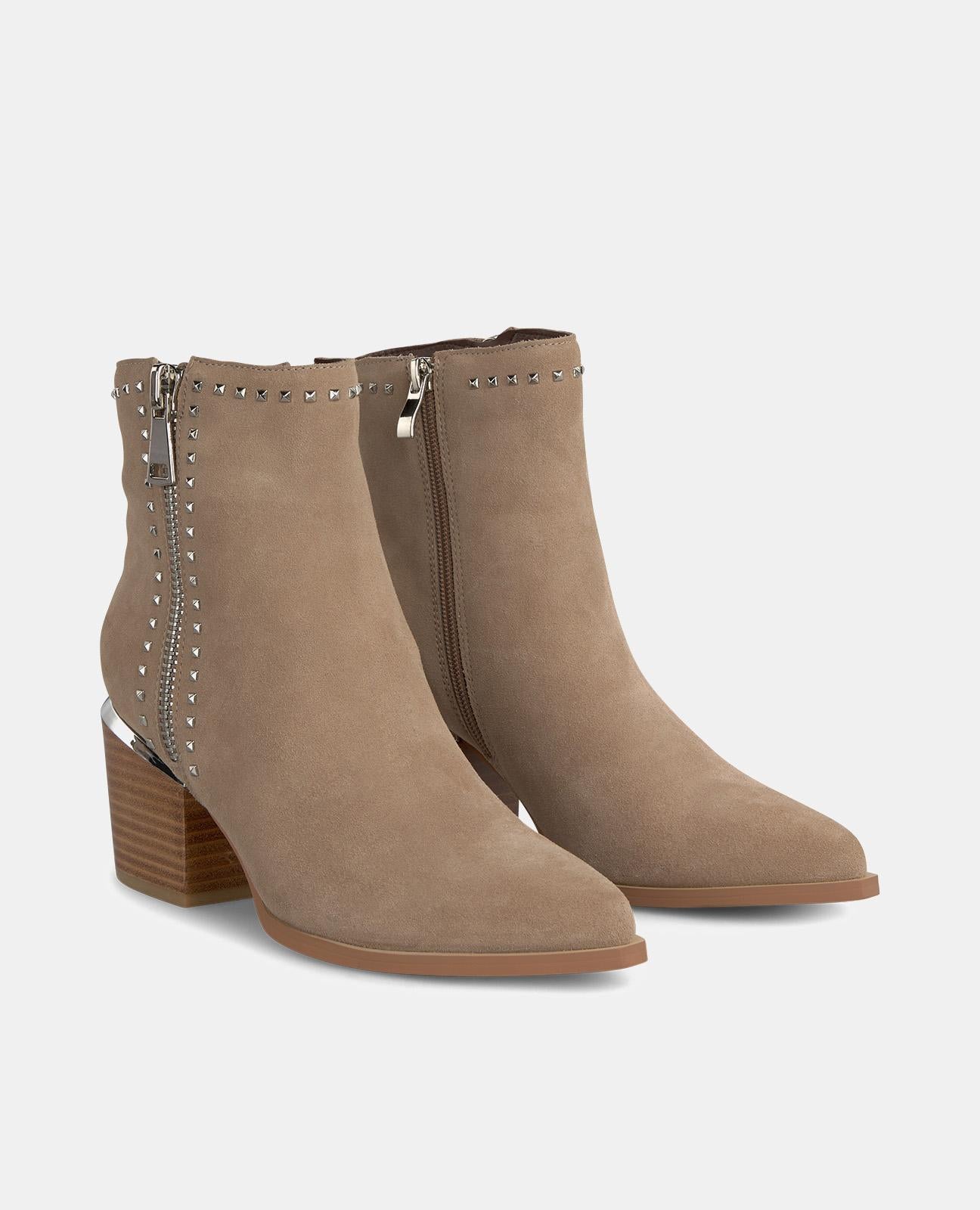 HEELED ANKLE BOOTS WITH ZIPPER