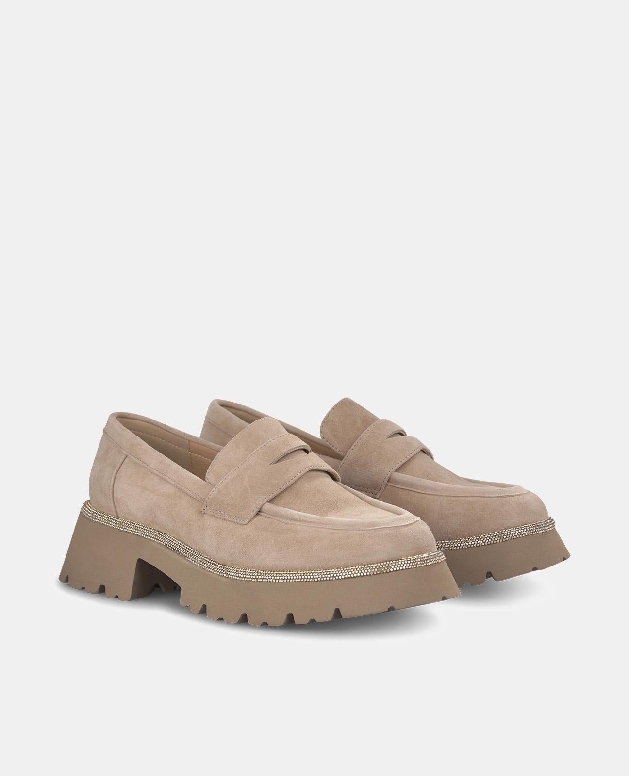 MOCCASIN WITH PLATFORM STRAP