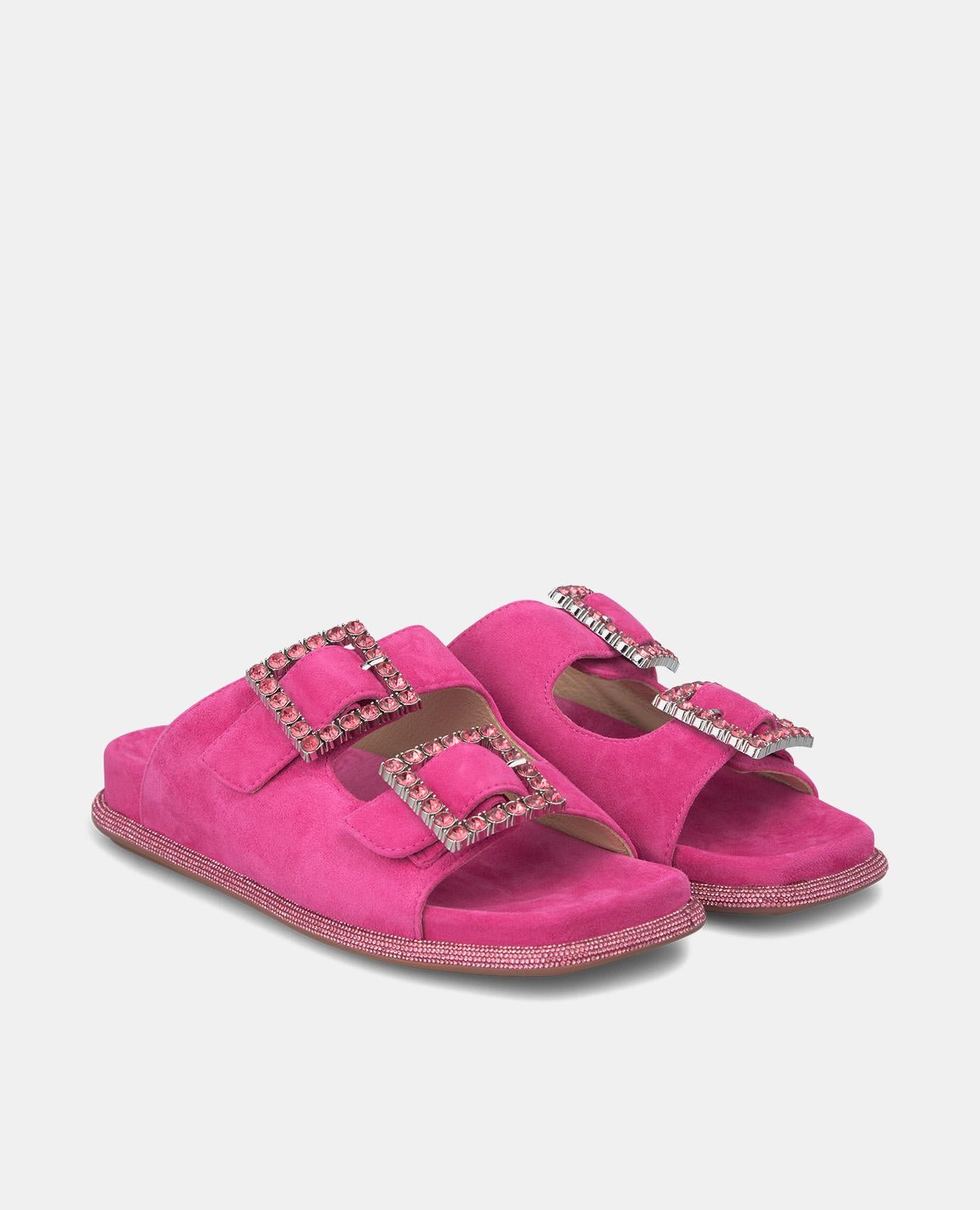 FLAT SANDAL COMFORT BUCKLES