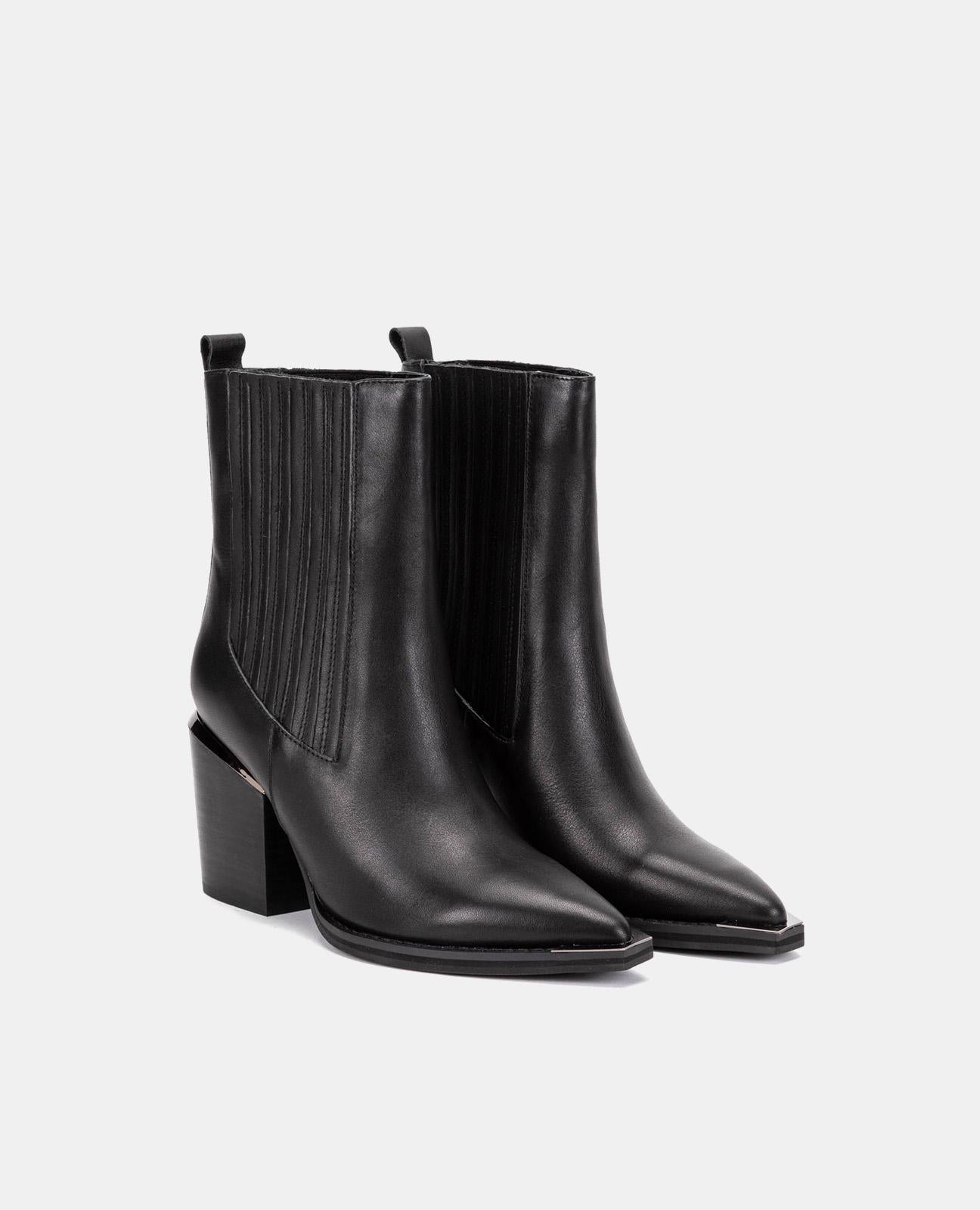 CHELSEA HEEL ANKLE BOOTS