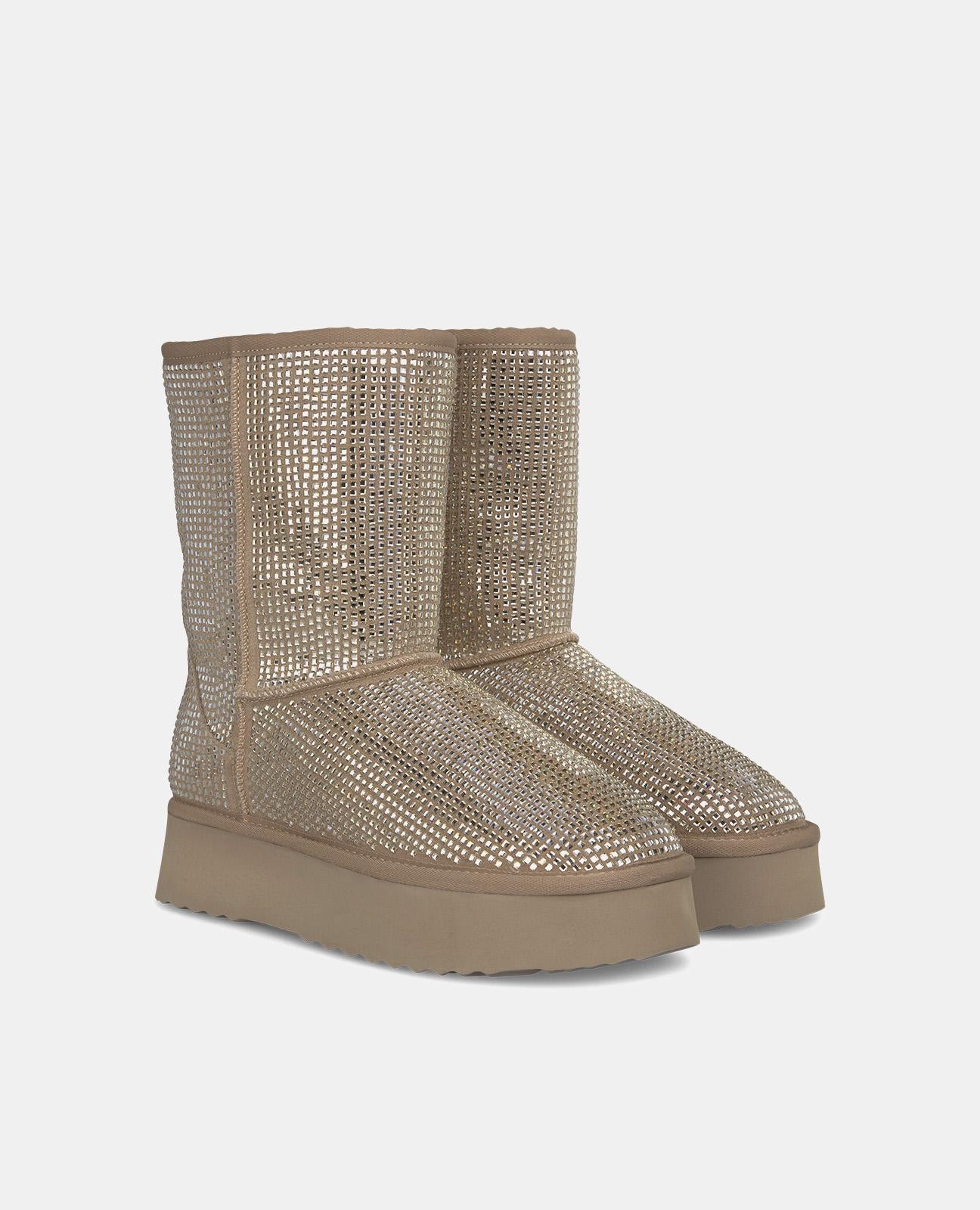 BOTA DE PELE COM STRASS