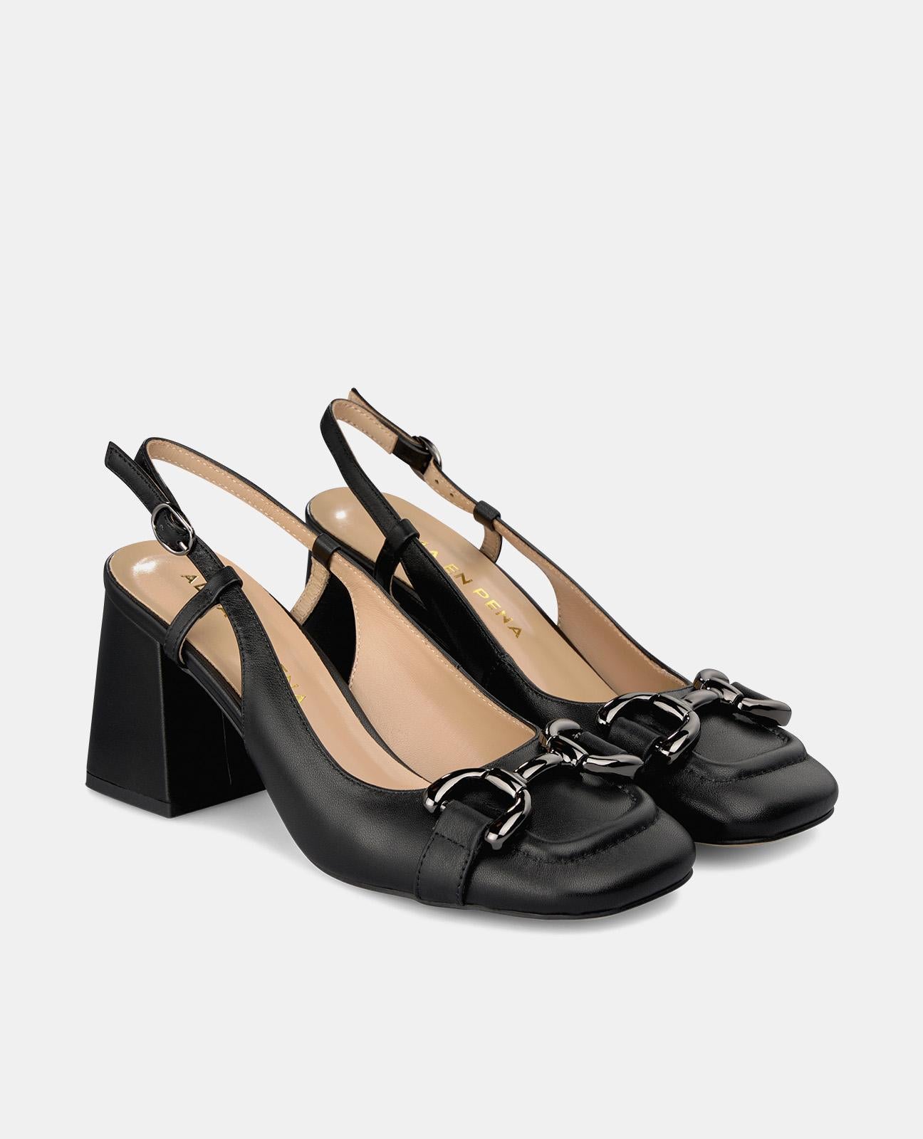 SQUARE HEEL BUCKLE SHOE