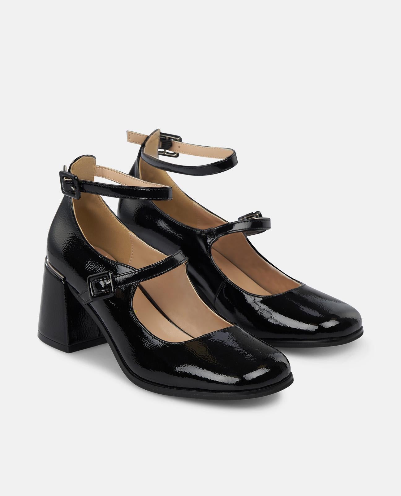 ZAPATO TACÓN ANCHO HEBILLAS