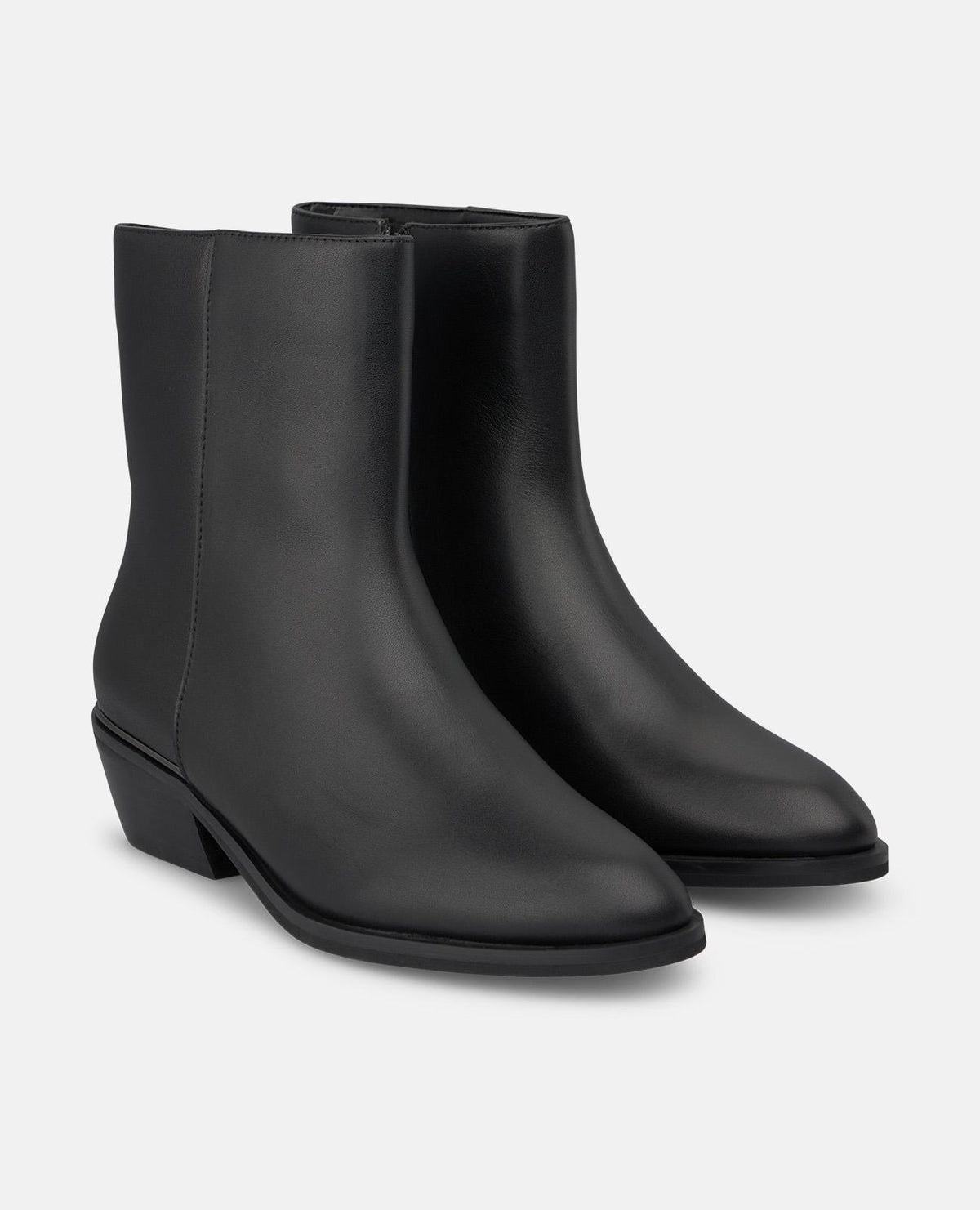 LOW FLAT BOOTIE