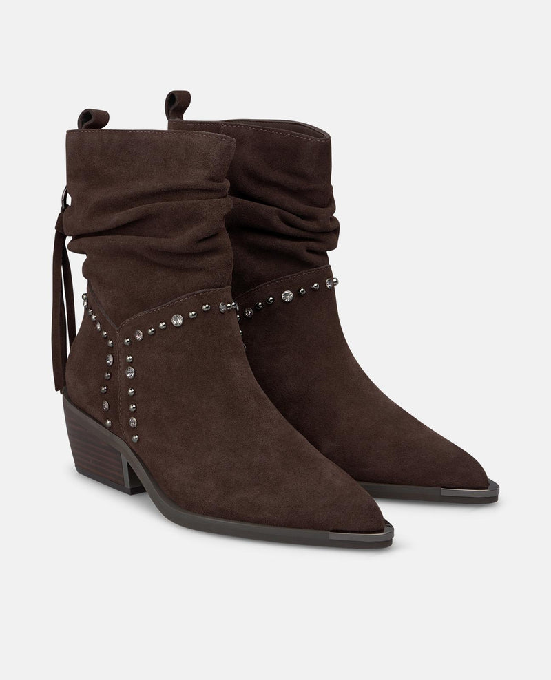 BOTA RASA COM FRANJAS E TACHAS